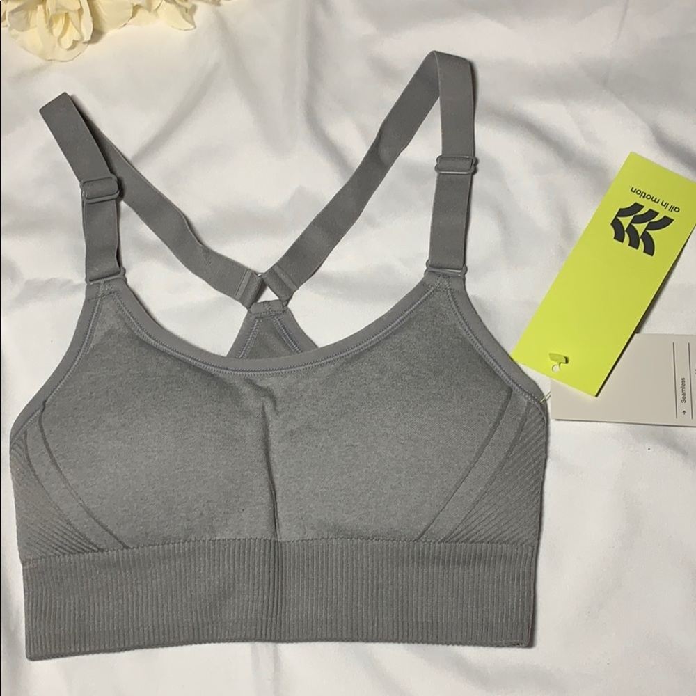 Seamless bra